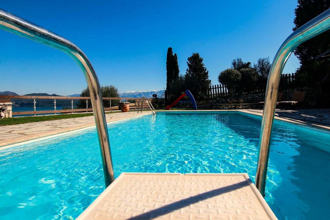 Villa Summer Breeze Nikiána Kültér fotó