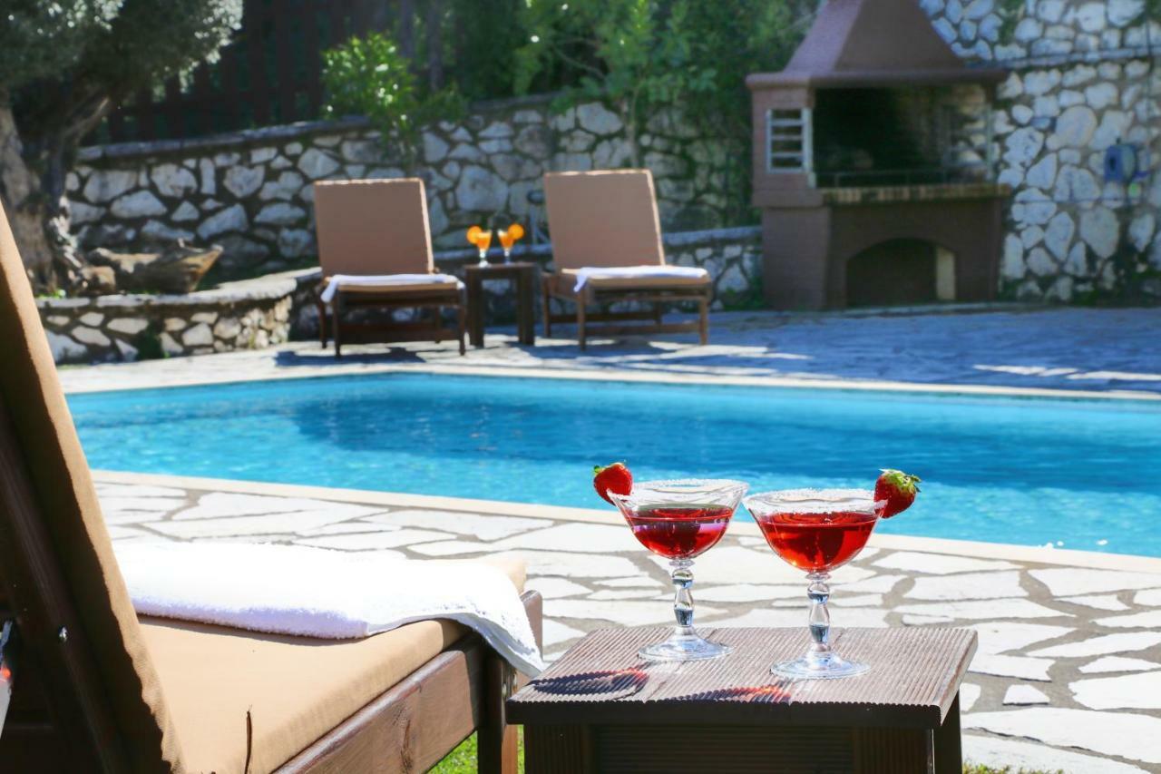 Villa Summer Breeze Nikiána Kültér fotó